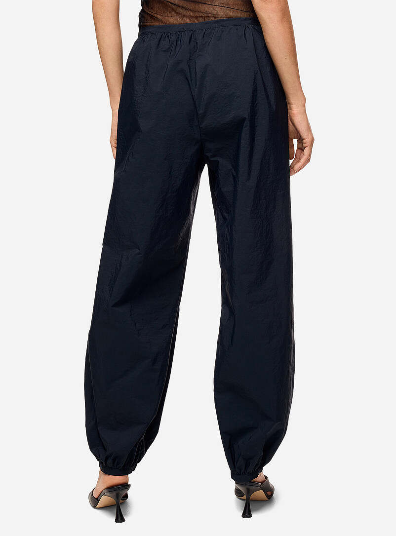 Nylon barrel-leg pant product image 3