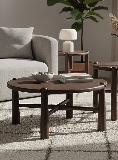 La table basse r&eacute;tro bois massif