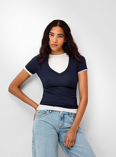 Organic cotton V-neck T-shirt <b>Super slim fit</b>
