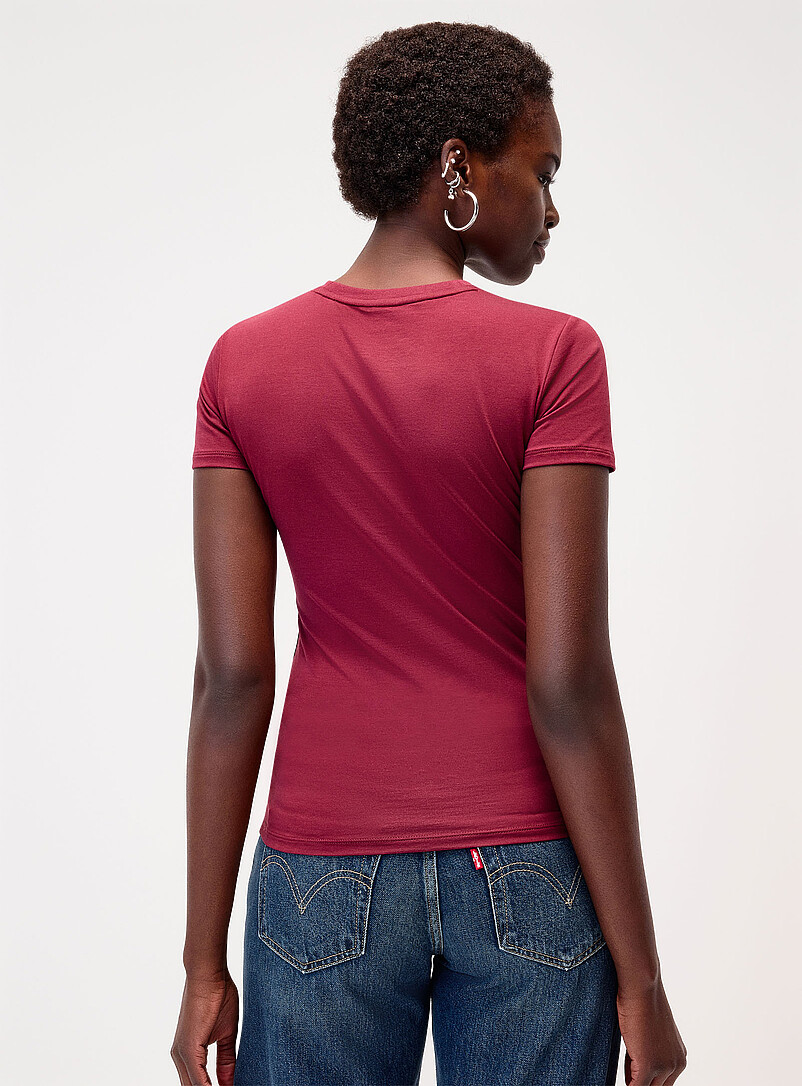 Twik: Le t-shirt coton biologique <b>Coupe tr&egrave;s ajust&eacute;e</b> Noir pour femme