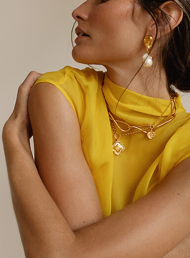 Pamela Card Jewelry: Les boucles d'oreilles Mountain Pearl Or