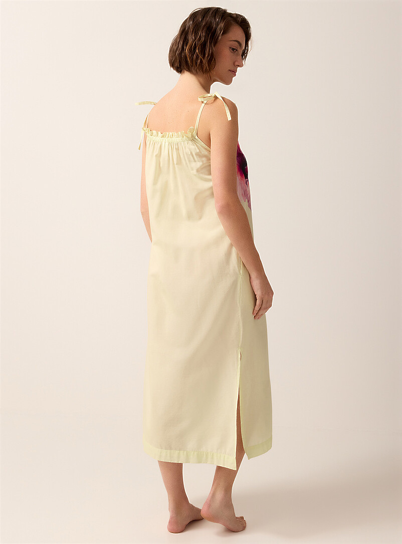 Miiyu: La longue robe de nuit fluide &agrave; motifs Jaune &agrave; motifs pour femme