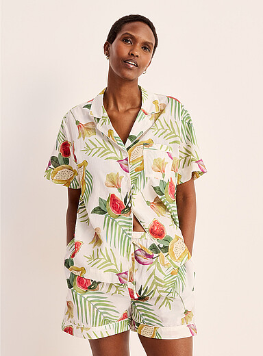 L'ensemble pyjama lis&eacute;r&eacute; fluide expression tropicale