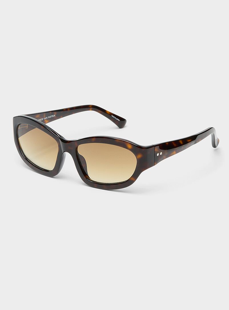 Tortoiseshell sunglasses product image (primary)