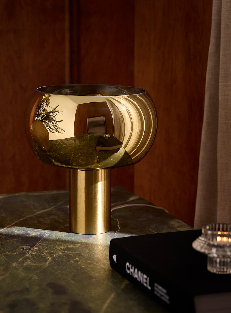 Golden cylinder table lamp product image (primary)