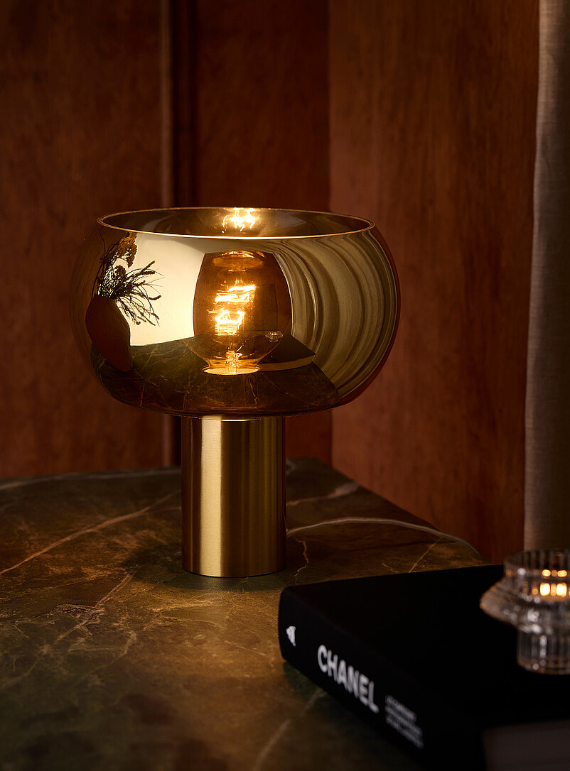 Golden cylinder table lamp product image 2