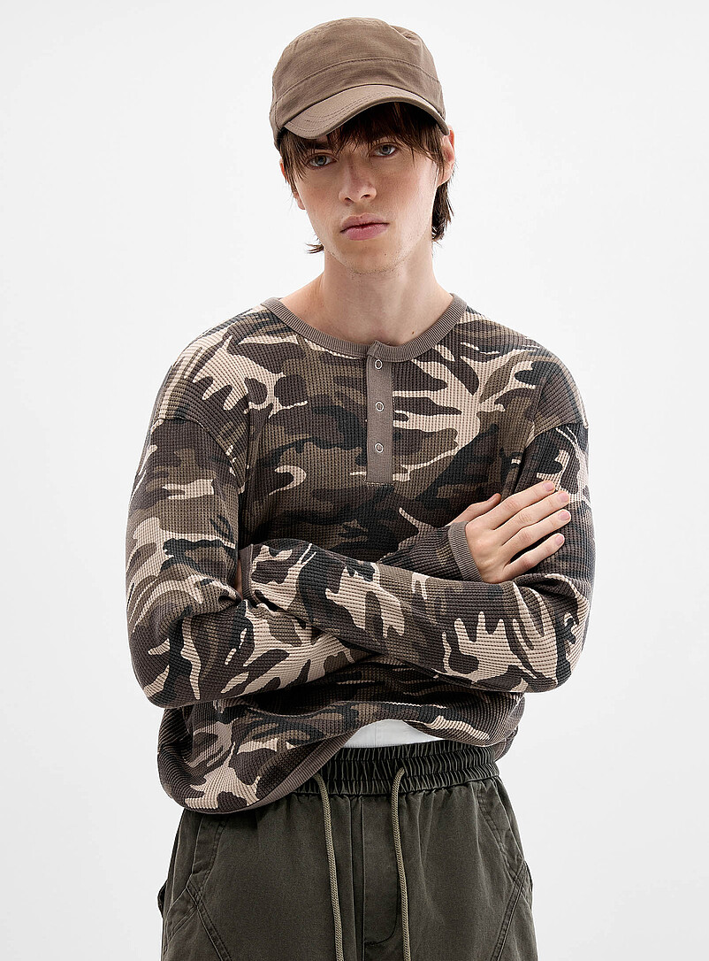 Camouflage Waffled Henley T-Shirt Imported From Seoul