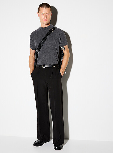 Le pantalon plis plat &eacute;pur&eacute; Coupe &eacute;vas&eacute;e <b>Importation de S&eacute;oul</b>