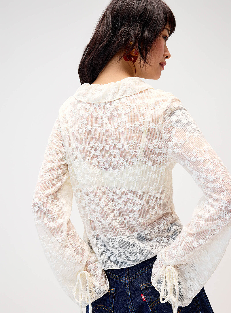 Twik: La blouse dentelle &agrave; volants Blanc cass&eacute; pour femme