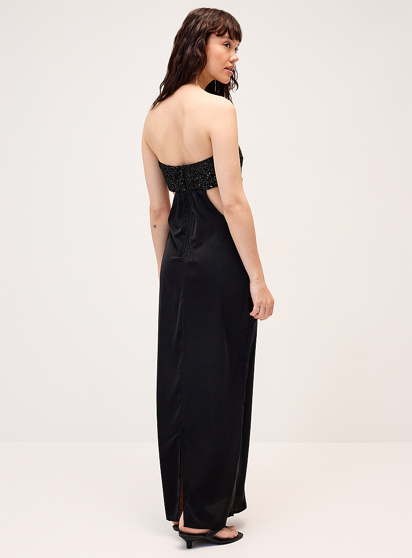 Twik: La robe maxi satin col scintillant Noir pour femme