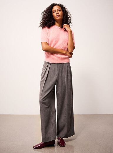 REISS Slate Grey Katya grey plain-effect pleated pant <b>Fit: Wide leg, high rise</b> for women