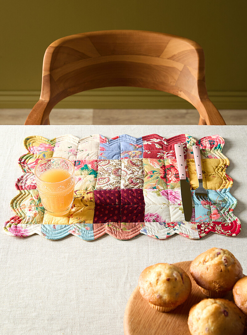 Floral patchwork placemat product image (primary)