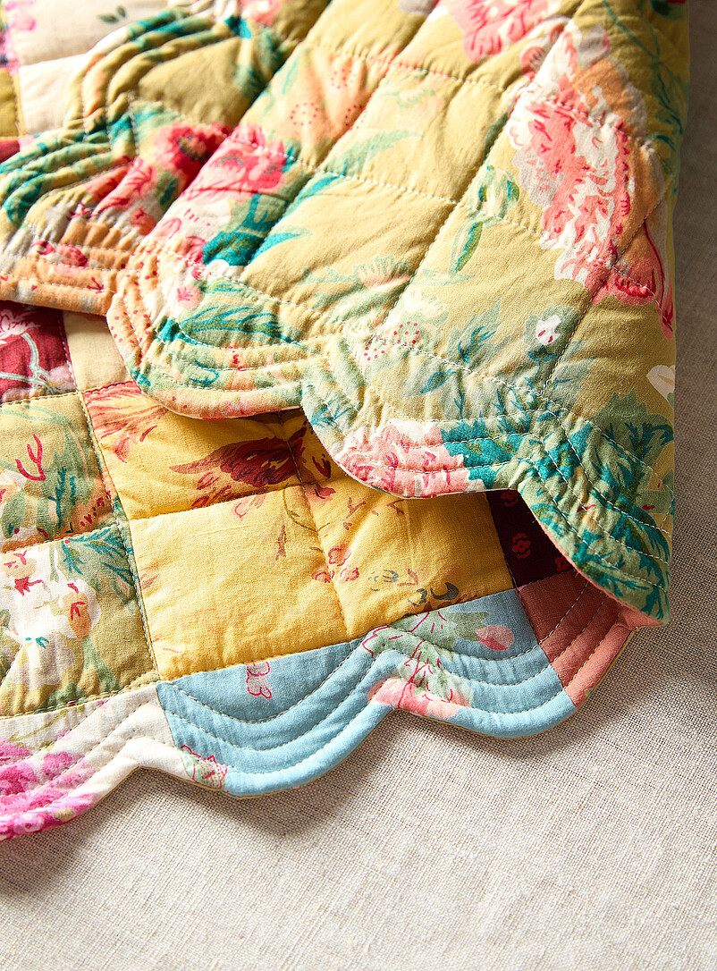 Floral patchwork placemat product image 2