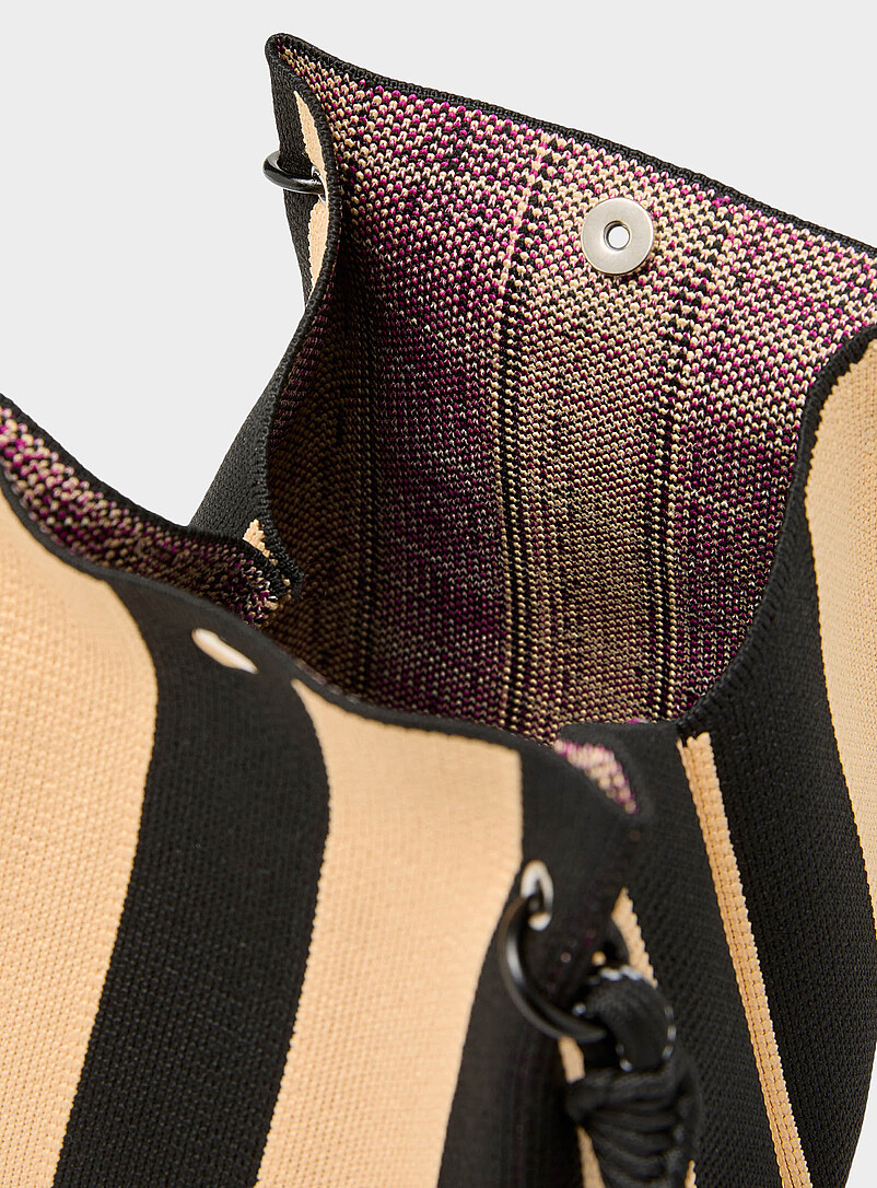 Simons: Le sac seau tricot anse et bandouli&egrave;re nou&eacute;s Brun &agrave; motifs pour femme