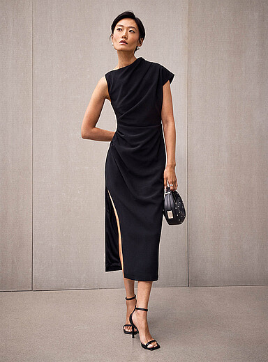 Contemporaine: La robe midi asym&eacute;trique &agrave; fente Noir pour femme