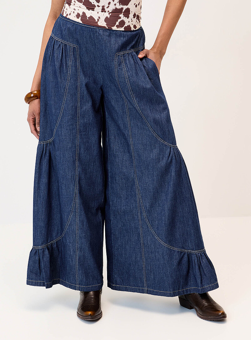 Tiered extra-wide-leg jean product image 2