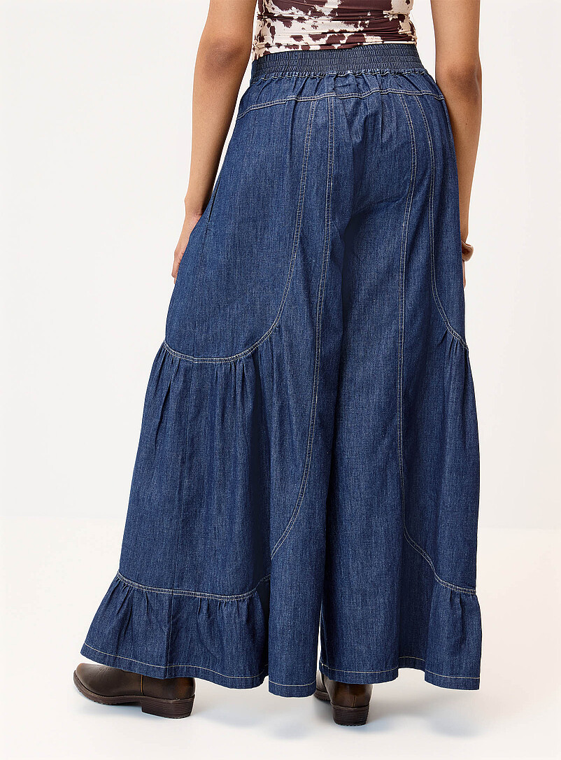 Tiered extra-wide-leg jean product image 3