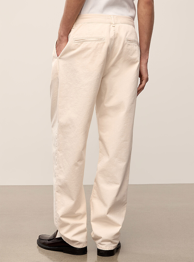 Romeo pleated chinos Loose fit | Les Deux | | Simons