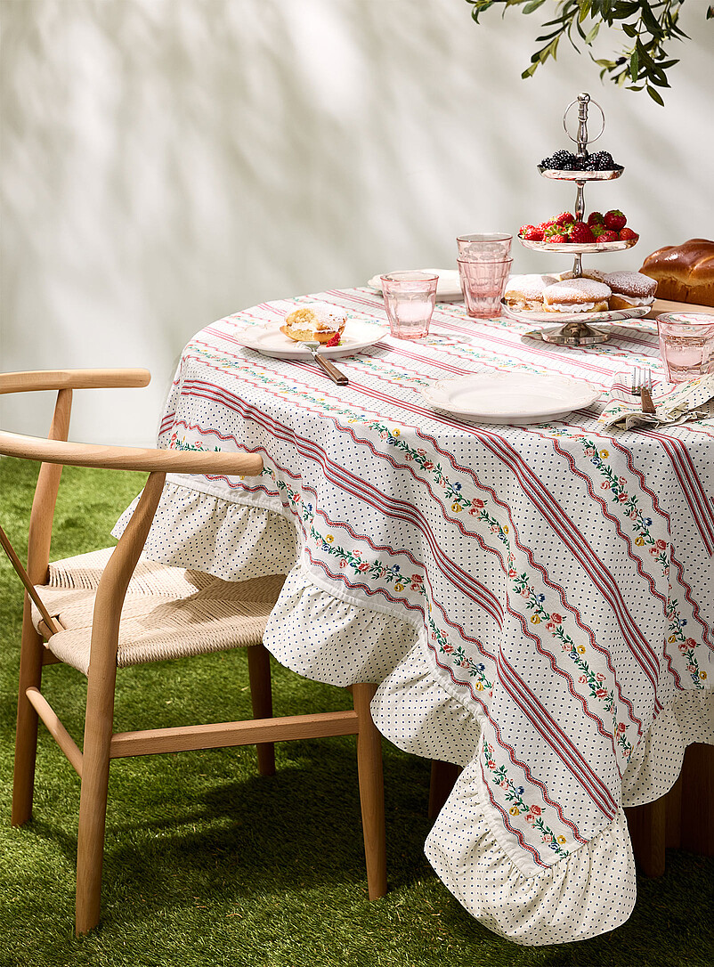 Jeanne Red ruffled tablecloth product image (primary)