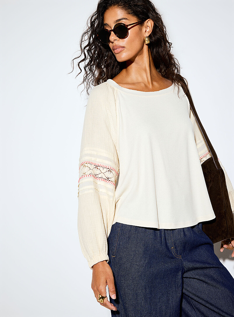 Ic&ocirc;ne Ivory/Cream Beige Crocheted puff-sleeve dual-material T-shirt for women