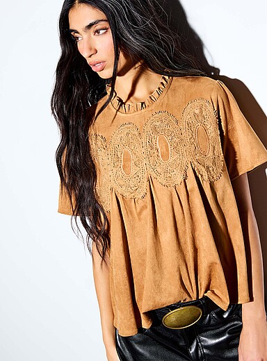 Ic&ocirc;ne: La blouse brod&eacute;e effet su&egrave;de Miel - Chameau pour femme
