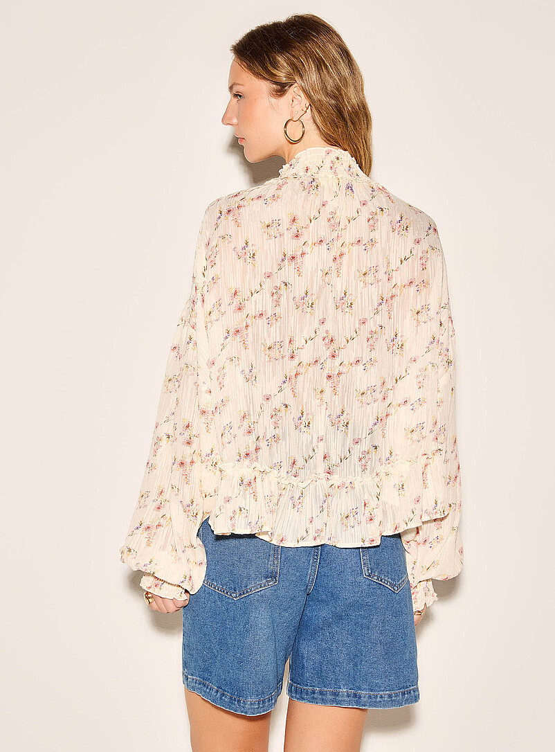 Small flowers textured chiffon smocked blouse product image 3
