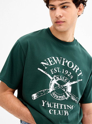 Le t-shirt imprim&eacute; vintage <b>Importation de S&eacute;oul</b>