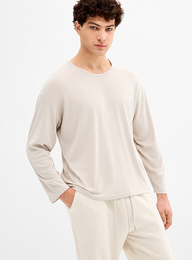 Scoop neck tee <b>Imported from Seoul</b>