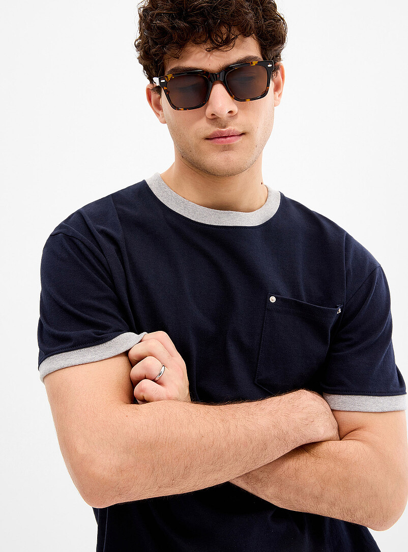 Riveted pocket T-shirt Imported from Seoul product image 2
