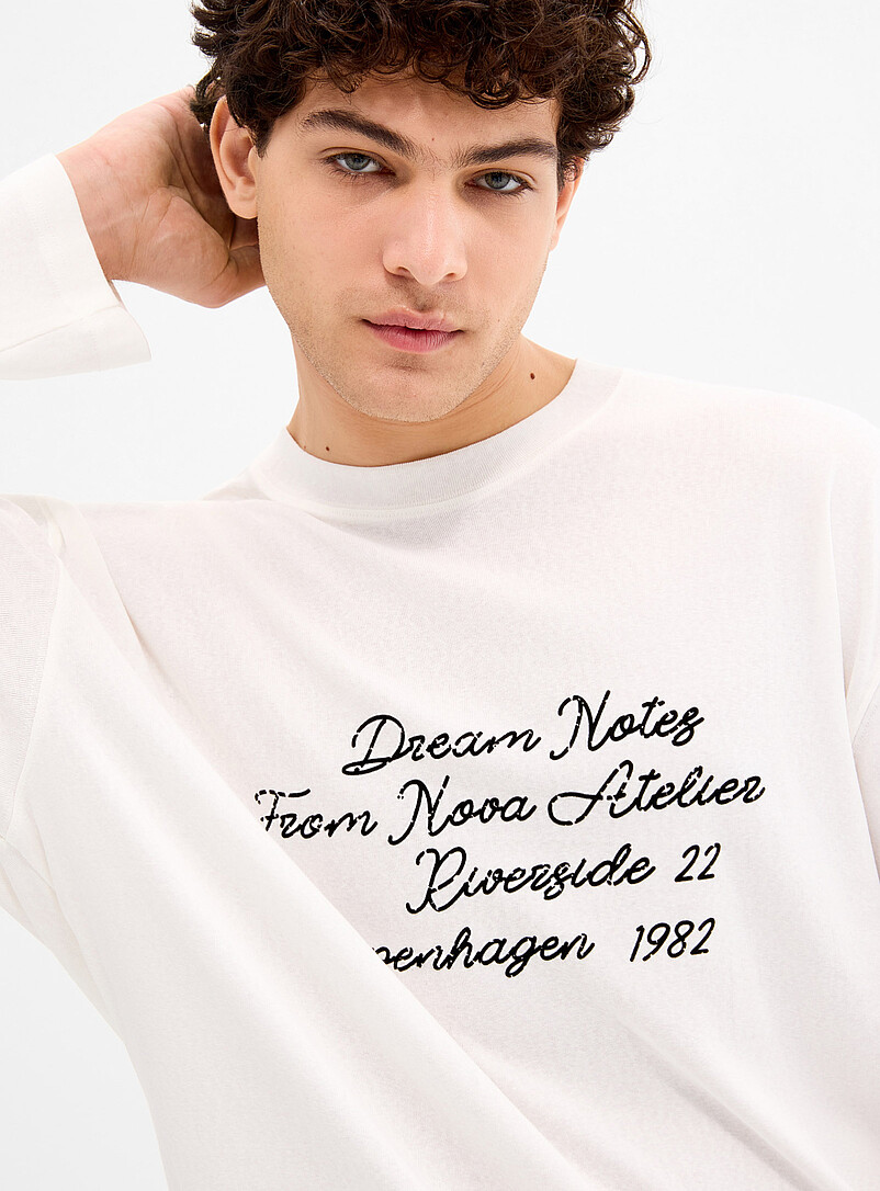 Cursive note T-shirt Imported from Seoul product image 2
