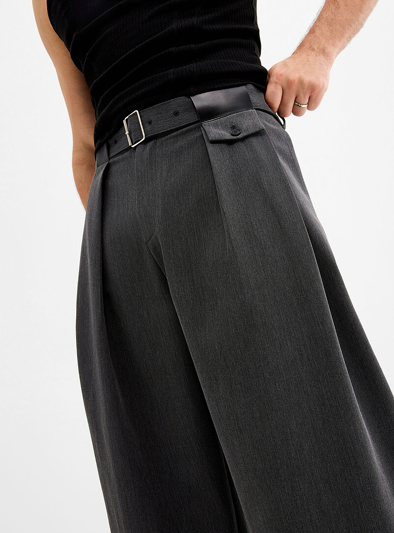 Belted pleated pant Barrel fit Imported from Seoul product image 2