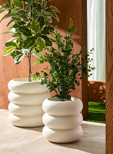 Le cache-pot int&eacute;rieur/ext&eacute;rieur &eacute;tag&eacute; Donut Voir nos formats offerts