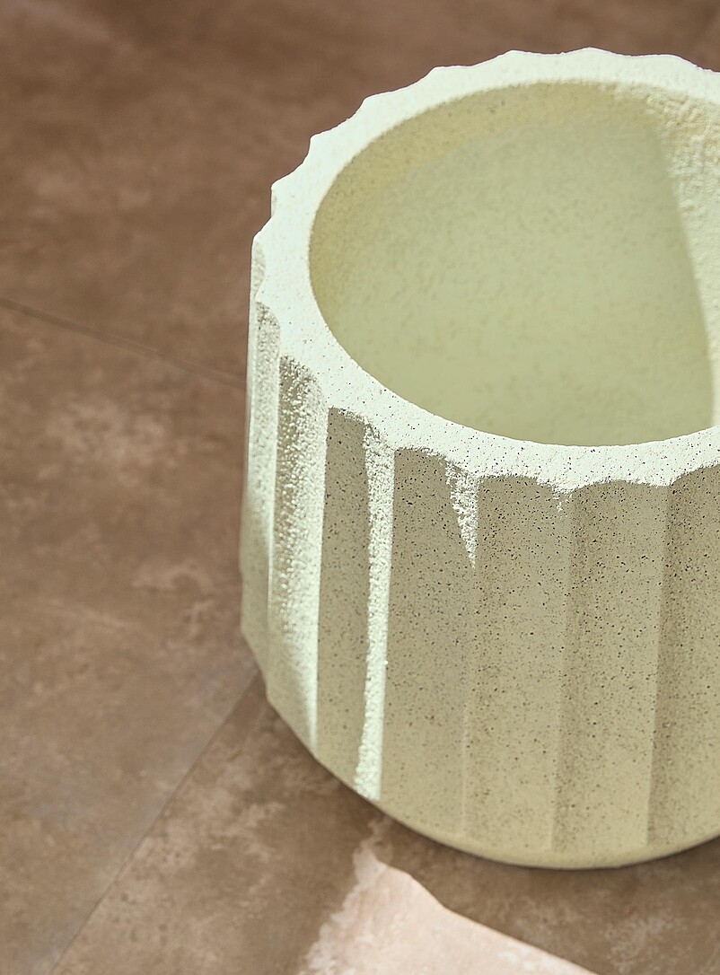 Cupcake pleated-effect indoor/outdoor planter 17" in diameter product image 2