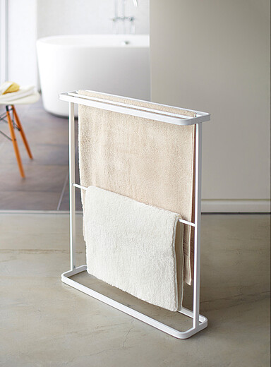 Slim towel rack