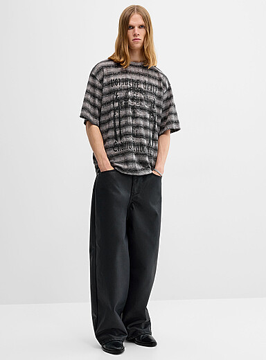 Le jean ballon noir enduit <b>Coupe : Jambe ballon ample</b> <b>Importation de S&eacute;oul</b>