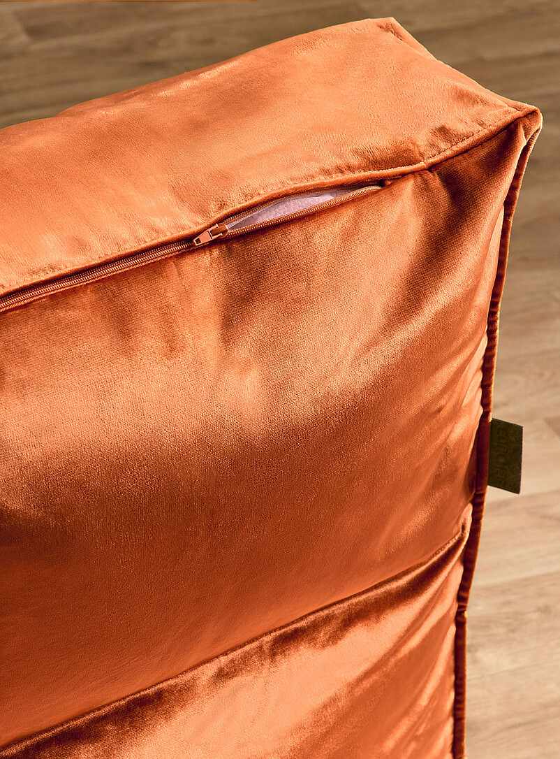Rock rectangular velvet pear chair product image 3