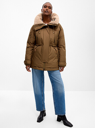 Kanuk Khaki/Sage/Olive Harfang wide collar and adjustable waist quilted coat for women