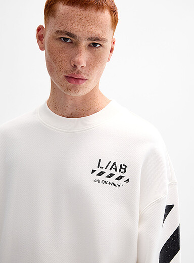 Diagonal signature sleeve sweatshirt <b>Loose fit</b>