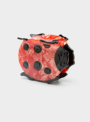 La pince coccinelle