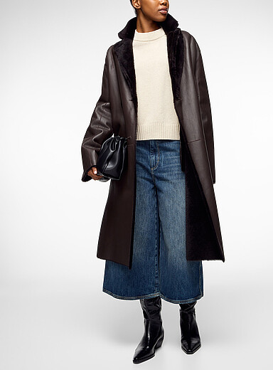 HiSO: Le manteau r&eacute;versible Elle mouton retourn&eacute; Chocolat - Espresso pour femme