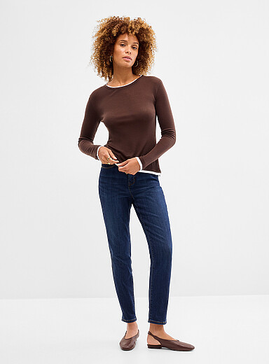Contemporaine: Le jean &eacute;pur&eacute; extensible <b>Coupe : jambe ajust&eacute;e, taille r&eacute;guli&egrave;re</b> Bleu royal - Saphir pour femme