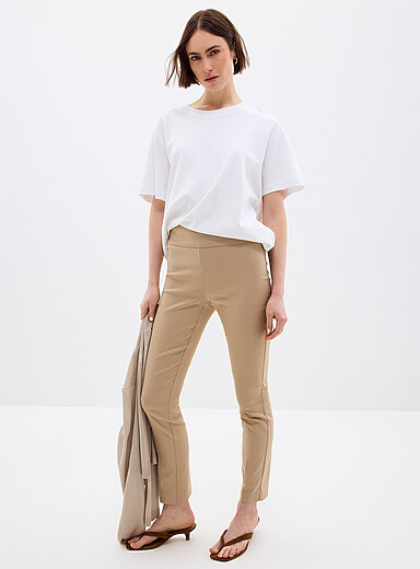 Comfort-waist bengaline pant <b>Fit: Slim leg, regular rise</b>