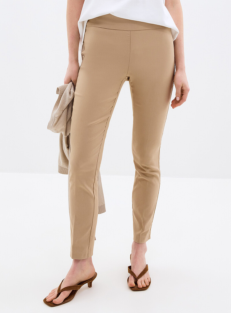Contemporaine: Le pantalon bengaline taille confort <b>Coupe : jambe ajust&eacute;e, taille r&eacute;guli&egrave;re</b> Bleu fonc&eacute; - Indigo pour femme