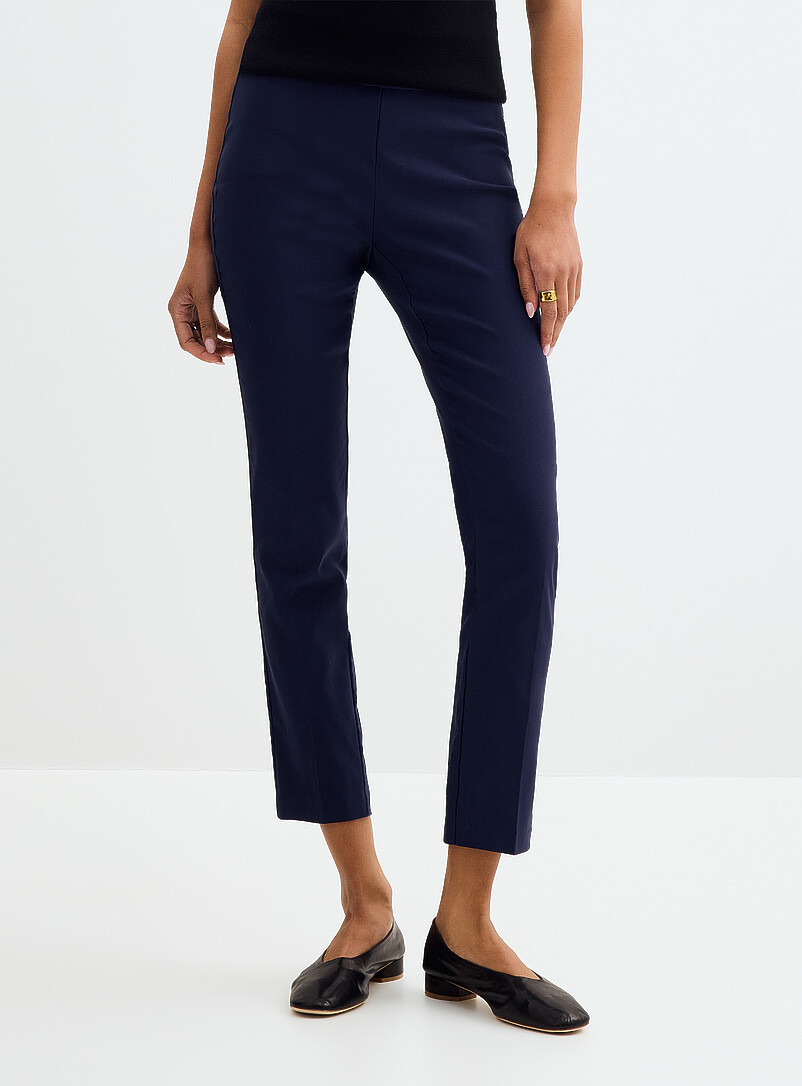 Contemporaine: Le pantalon bengaline taille confort <b>Coupe : jambe ajust&eacute;e, taille r&eacute;guli&egrave;re</b> Bleu fonc&eacute; - Indigo pour femme