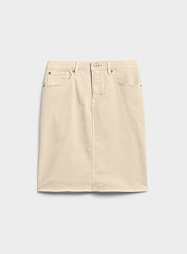 La minijupe denim extensible