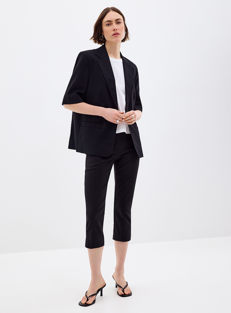 Comfort-Waist Bengaline Capri Pant Fit: Slim Leg, Regular Rise