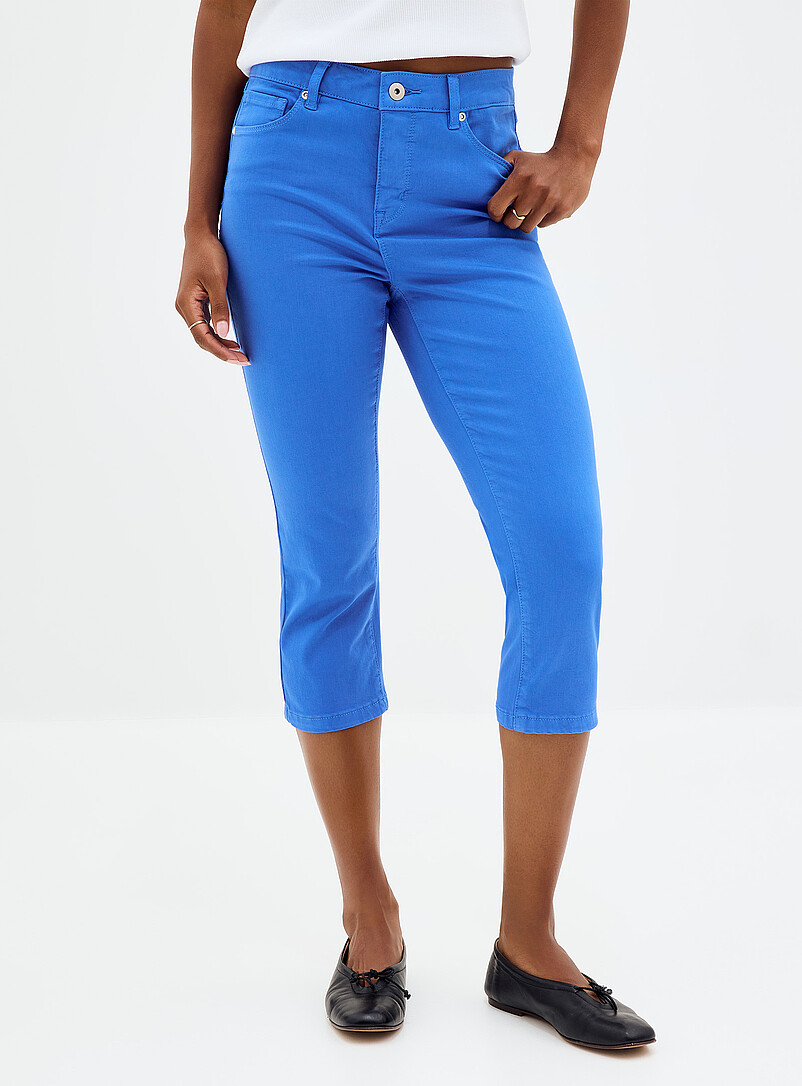 Colourful denim capri pant Fit: Slim leg, regular rise product image 2