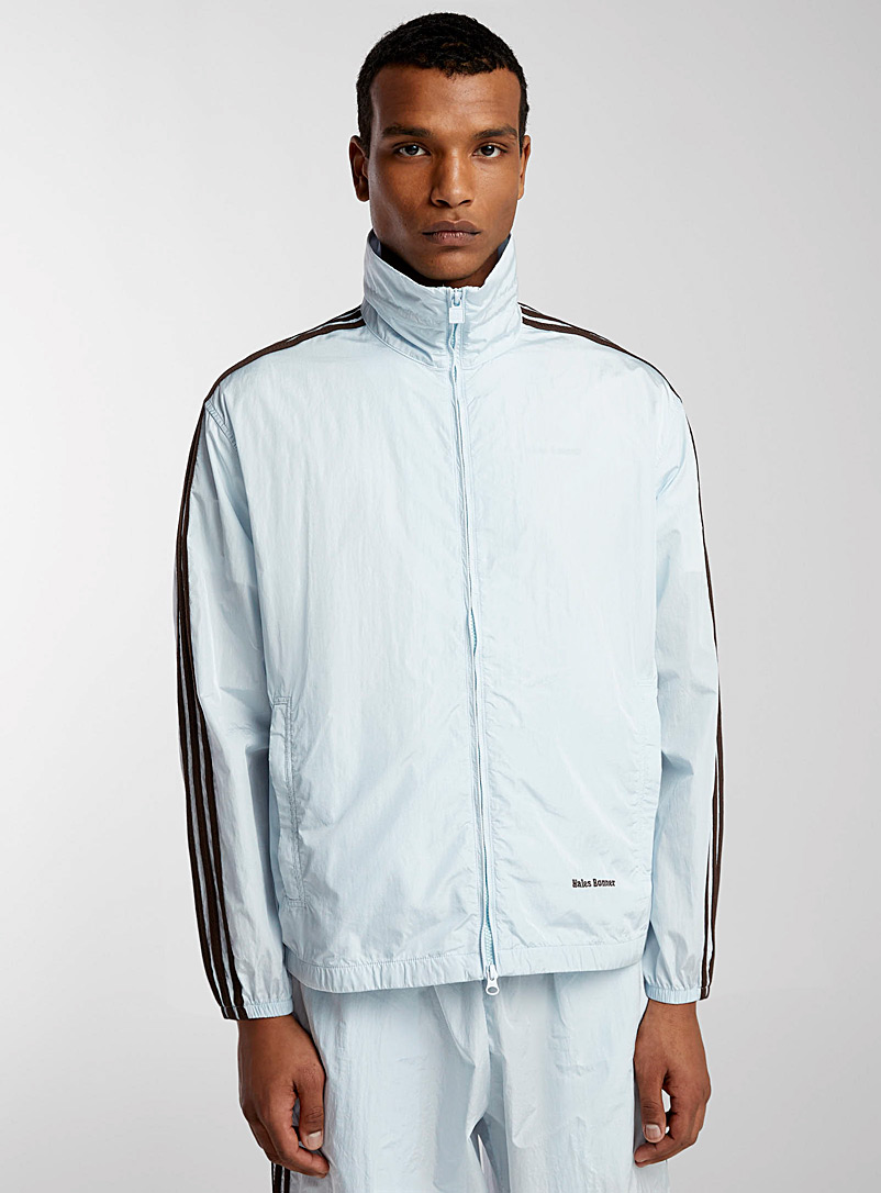 AnnonceVeste coupe-vent imperméable - Équipement Terrains Sport AnnonceVeste coupe-vent imperméable - Équipement Terrains Sport