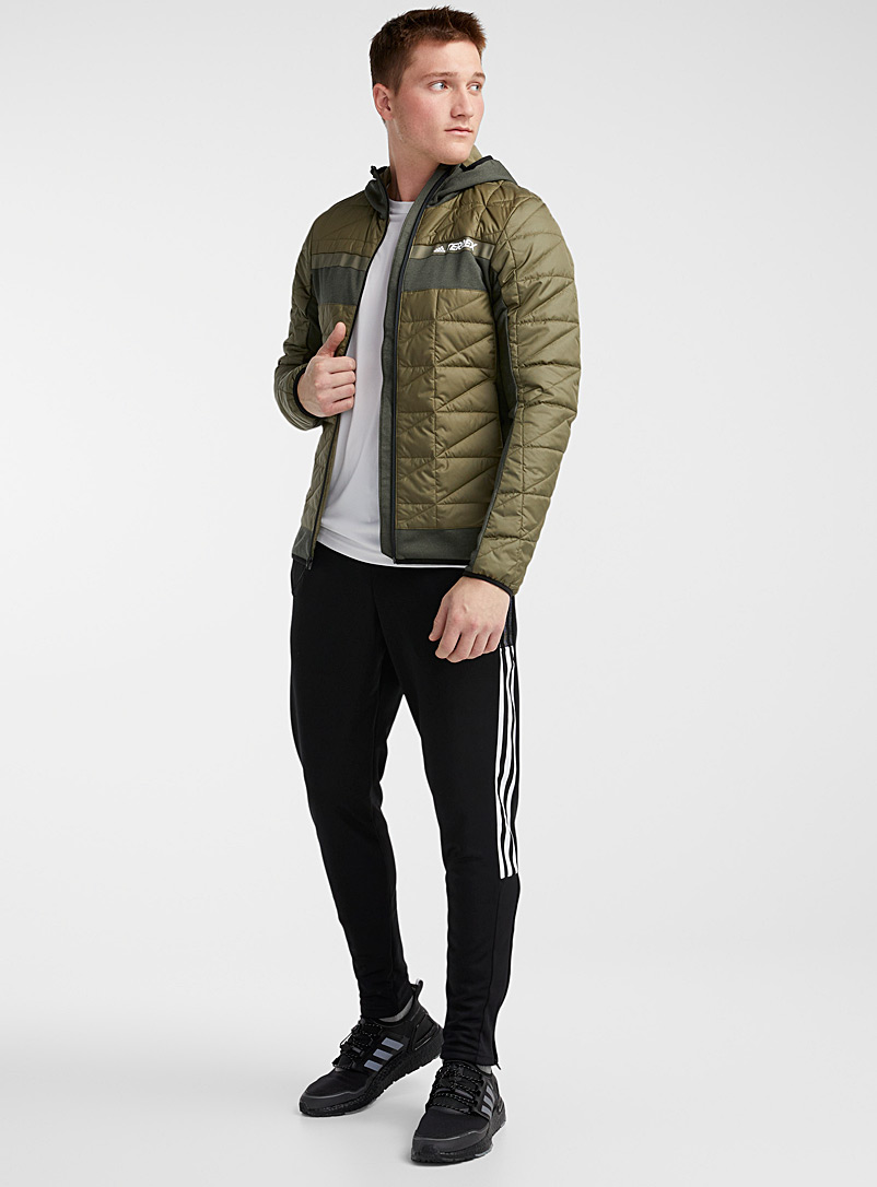 Adidas: La veste matelassée hybride Terrex Vert pour homme