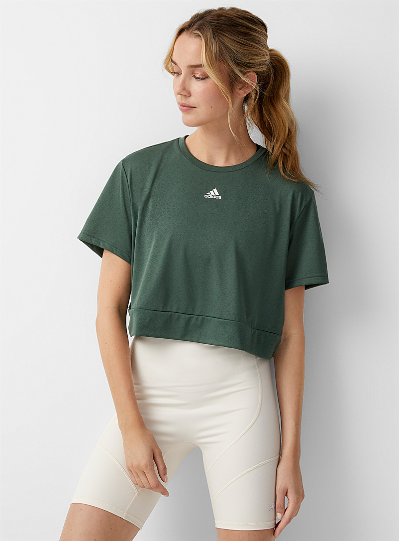 Adidas: Le t-shirt court Aeroready Studio Vert foncé-mousse-olive pour femme